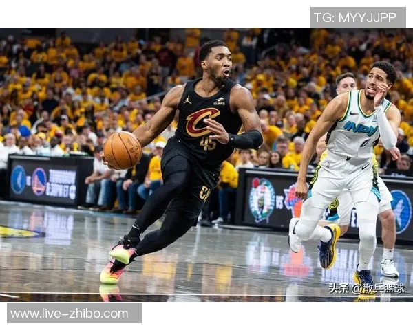 米切尔第三节伤退仅得15分2板2助球迷心痛不已遗憾难忍 米切尔第三节伤退仅得15分2板2助球迷心痛不已遗憾难忍