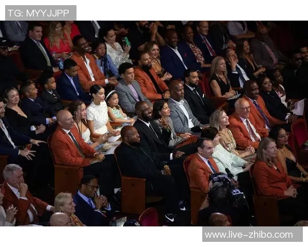 詹姆斯谈夏季训练计划高尔夫运动的复杂性引发思考 詹姆斯谈夏季训练计划高尔夫运动的复杂性引发思考