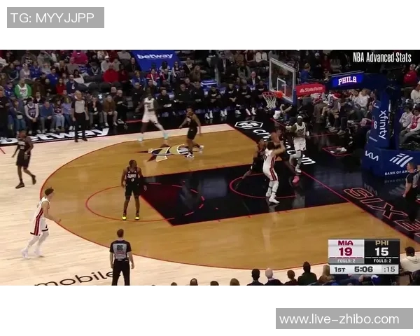 哈克斯表现出色15投8中砍下18分8篮板9助攻2盖帽正负值高达18助球队获胜 哈克斯表现出色15投8中砍下18分8篮板9助攻2盖帽正负值高达18助球队获胜