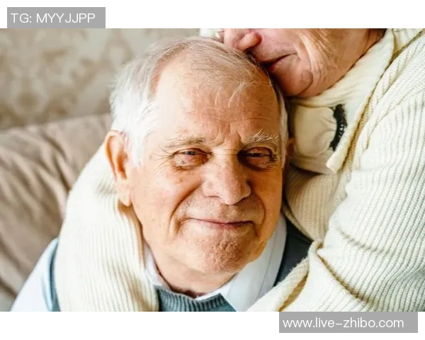 小波特坦言忠诚情感观念与众不同希望与爱人携手共度一生 小波特坦言忠诚情感观念与众不同希望与爱人携手共度一生