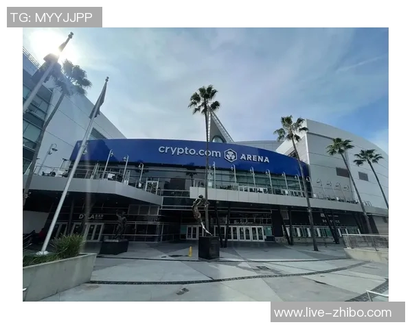 美网友热议里夫斯表现出色呼吁为其立雕像全明星之路指日可待